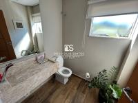 Linda Casa em Condomínio
