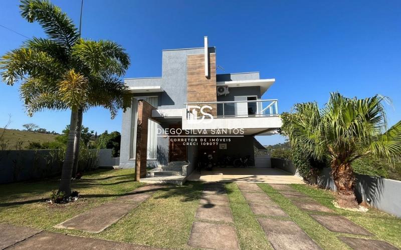 Linda Casa em Condomínio