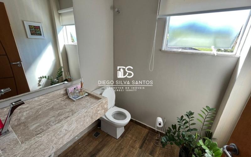 Linda Casa em Condomínio