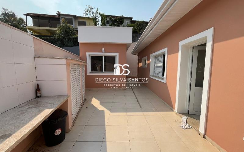 Linda Casa de Alto Padrão em Serra Negra-SP.